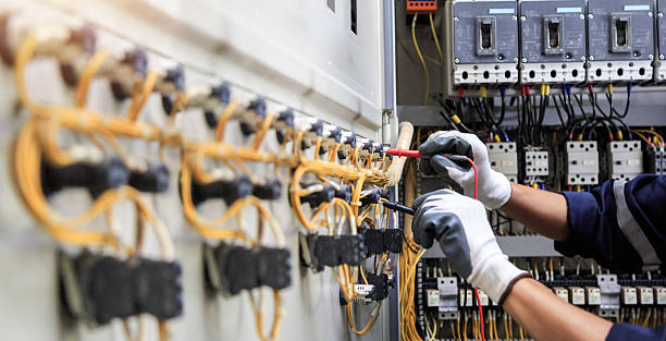 Professional Electrician technician working in Brentwood, MO